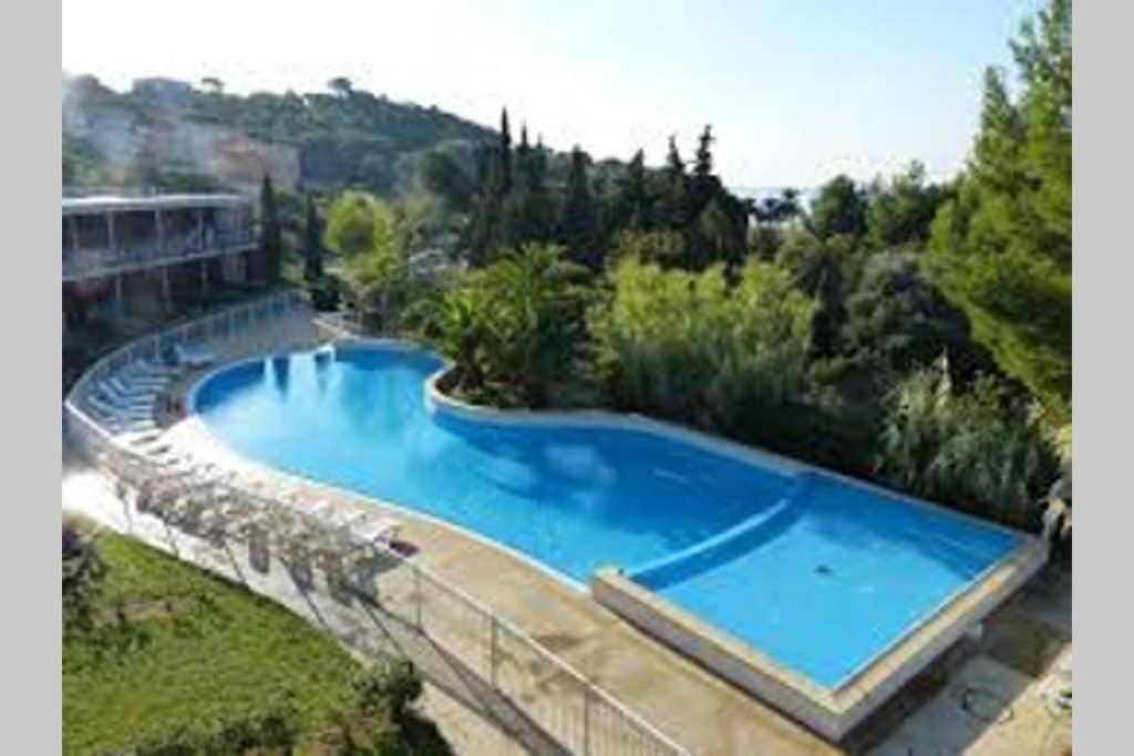 Les Terrasses Du Liouquet T2, Piscine , Parking , Mer A 150 M La Ciotat Ngoại thất bức ảnh